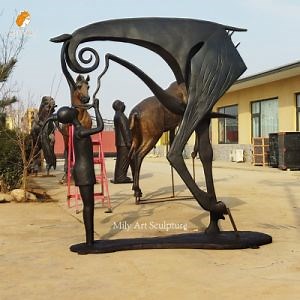 [Hot Item] Abstract People Figure Metal Figure Sculpture Outside Bronze Big Horse with Girl Statue