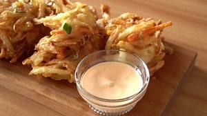 Enjoy the Crunch: Crispy Onion Frying for Perfect Results