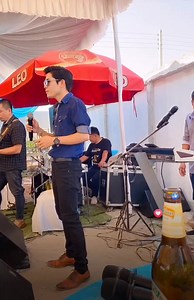 298K views · 13K reactions | ของหมั้นเป็นของขวัญ Version : บ๋อม เสียงสวรรค์ 李 ____ เสบสดงานขื้นบ้านใหม่ 殺 ติดต่องานแสดง  * ลาว  02022422878 * ไทย Facebook - บ๋อม เสียงสวรรค์ | บ๋อม ไมค์ทองคำ | Facebook