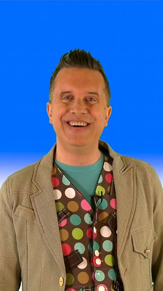 Creative Craft with Mister Maker: Sponge and Bottle Top