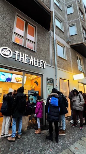 Experience the JUJUTSU KAISEN X THE ALLEY Collaboration in Germany