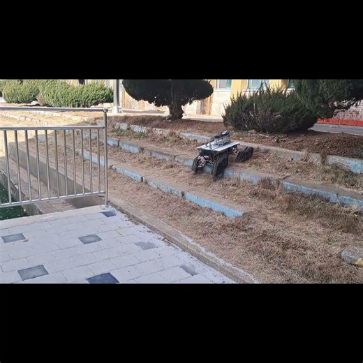 UGV stair climbing test #3 #shorts #ugv #Robotics #robot #Engineering #Innovation #pixhawk #5G #lte