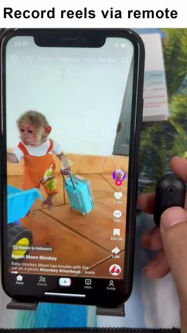 Scrolling Ring Remote for TikTok YouTube IG Shorts Video Landscape Portrait, Fingertip Wireless Scroller Page Turner Clicker for Kindle APP Compatible with iPhone iPad Android Phone Tablet