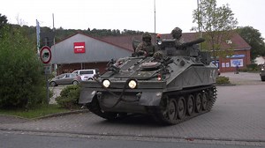 Mit dem Panzer zu Penny #military #britisharmy @ytchieftainmk12