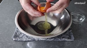 How to make Chef John's floating islands with vanilla crème anglaise