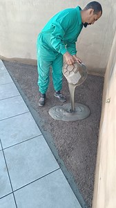 Excellent talent dans l'installation de tuiles en céramique pour le toit | Karim radouan