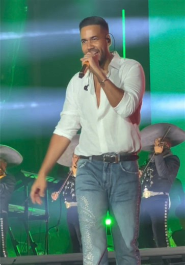 Experiencia Única con Romeo Santos en Octubre