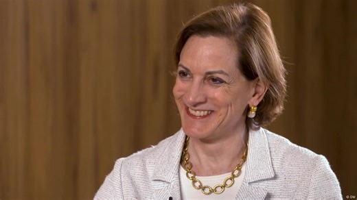 Anne Applebaum: 'If you want peace, you must arm Ukraine'