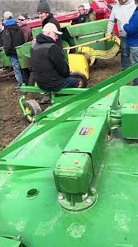 LIKE NEW JOHN DEERE 10’ ROTARY CUTTER!