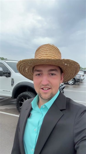 Two horses is not enough for your wagon? by a truck! #truck #amish #breaking #breakingamish #foryou #foryoupage @Eli Yoder @amishboi3 @Henry