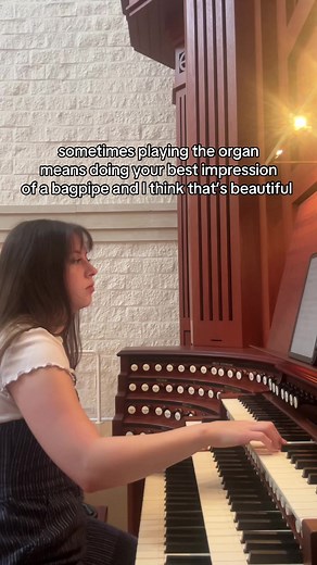 Highland Cathedral on Organ: Bagpipe Impression