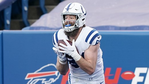 Doyle rules! TE hauls in open 27-yard TD and two-point grab