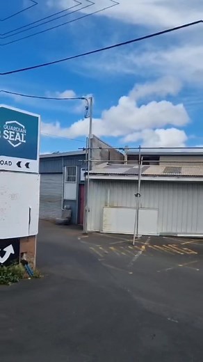 13 reactions | We specialize in complete roof edge protection solutions designed to keep your workers safe and your project running smoothly. 酪 Get in touch today to secure your site with our comprehensive roof edge protection—safe, efficient, and built to last. Keep your team protected from the edge with our trusted solutions. #protection #roof #edge #roofedgeprotection #tubeandclip #easyaccess #mansplayground #workingfromheights #SafetyFirst | Safe edge scaffolding limited | Facebook