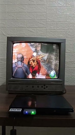 Resident evil 4 #ps2 #nostalgia #ps2games #residentevil4 #residentevil #leonskennedy #adawong