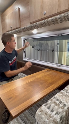 In the #truckcamper world, there are lots of different windows available. Northstar Campers has thermal pane acrylic windows in their #campers. During Gordon’s demonstration, you’ll see the push-button locking handles and the three-stage opening positions, as well as how the black-out shades and pull-down screens can be adjusted. There’s also a semi-lock position for ventilation. These windows are UV-resistant double-glazed acrylic windows that can be opened when it’s raining. They are well insu