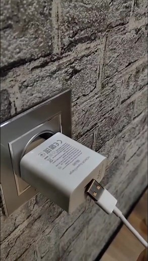 Detailed Overview of a Power Adapter and USB Cable Setup