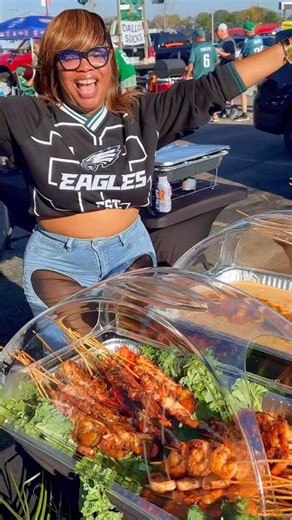 Steal my tailgate menu! #gobirds 🦅💚