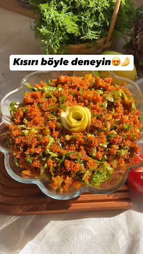 Işık Temel✨ | Demleme usulü, hem çok daha pratik hem de mideye dokunmayan nefis bir kısır tarifi bu. İçine ekleyeceğiniz malzemeleri damak tadınıza göre... | Instagram