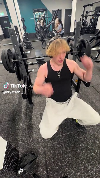 120 moving like air #gym #progress #benchpress #gymtok #09