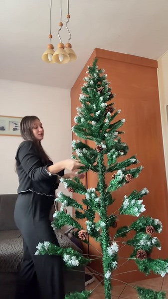 Vidéos de Vala.kushnir (@valentunka333) avec boy - Кажанна