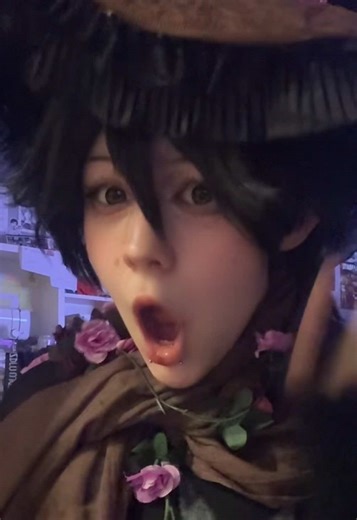 #AZURE !! this is ultimate proof that i don’t have shit to post. also i’m so unc btw i still find 67 funny #forsaken#cosplay#foryou