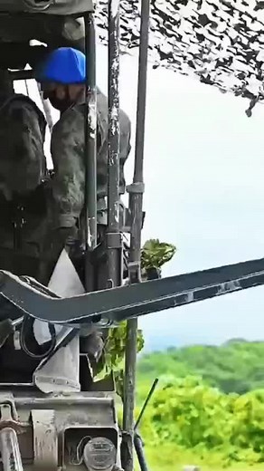 The loading mechanism is perfect, do you know what cannon this is 😱😱 #usarmy #army #military #soldier #foryou #viral #fyp #canon