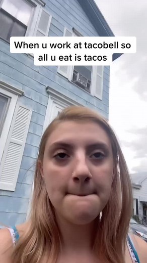 Ahhh yes , working with food . #fyp #BeautyTutorial #greenscreen #WholeNewGame #WholeNewGame #foryou #myluck