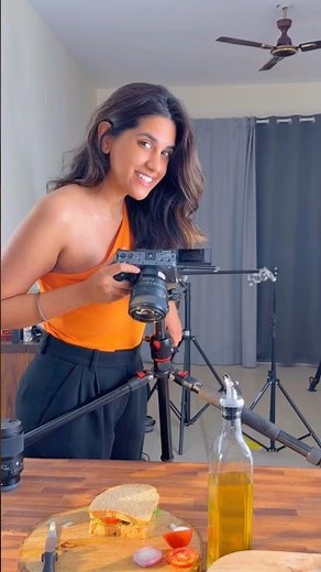 Combination of two shots looks the best ✨🙌🏻 #bts #cinematic #cinematography #bread #sandwich