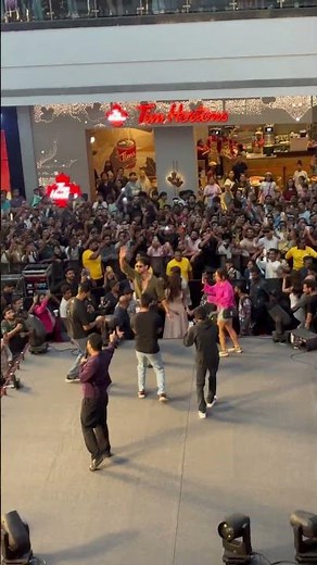 Tiger Shroff & Baaghi 4 Cast Grand Entry on Stage 🔥 | Seawoods Mall
