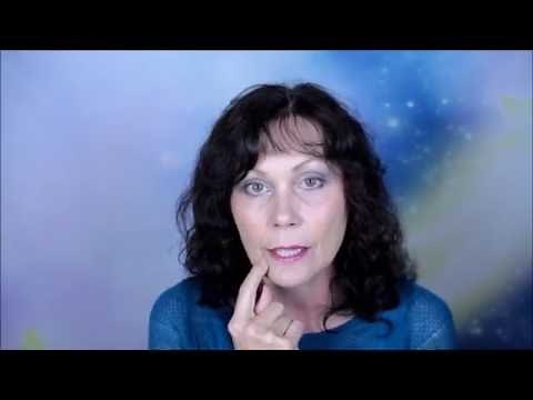 How to Get Plump Lips Naturally with this Lip Plumper Exercise | FACEROBICS®