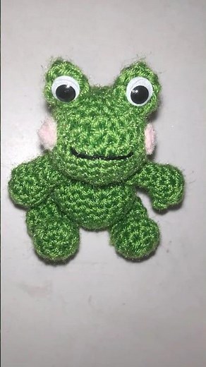 Cute Tiny frog #shorts #crochet