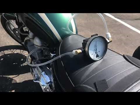 Balancing Carbs on Triumph Bonneville