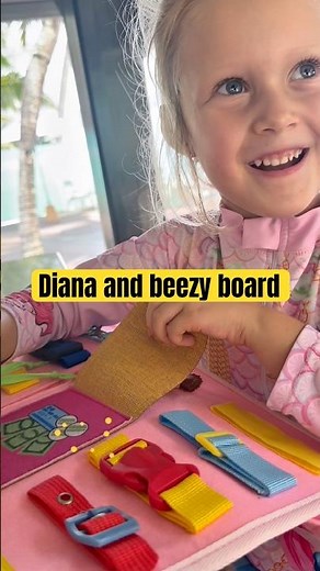Diana Plays at the Beach Restaurant While Waiting for Food! 🍕🏖️