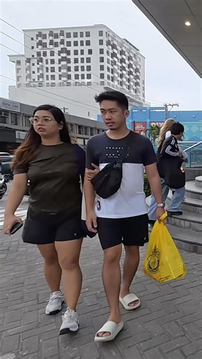 THIS IS REAL PHILIPPINES! 🇵🇭😍 Angeles City Street Walk in 4K #shorts