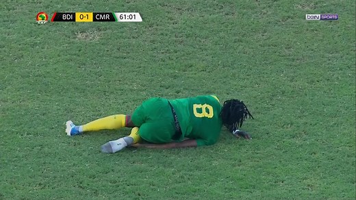 🤯 Zambo Anguissa victime d'un tacle assassin ! 🤯🤯 Son adversaire s'en tire sans carton, et c'est même Toko-Ekambi qui est averti ! | beIN SPORTS France