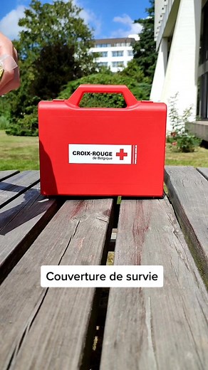 14 Éléments Clés pour votre Trousse de Secours en Vacances