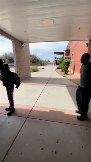 that poor vending machine 😭#cityboy #viral #fyp #funny #foryoupage @Depopcatcher🐺 @Lamonkey @Omar @Isaac🙃