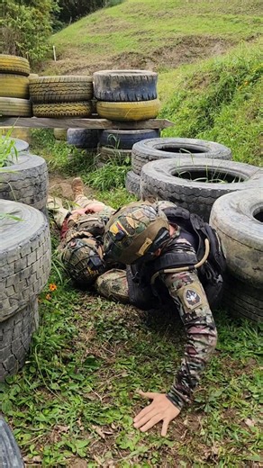 Será que el viejo es capaz 🤔 #militar #defensanacional