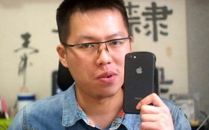 Vlog-8 【iPhone8 史上最值得买的手机！】首发开箱上手体验，全程吹iPhone8~