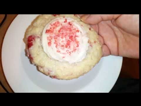 Prettiest Raspberry Cookies with Buttercream frosting you'll ever make!!!