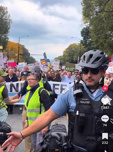 Illinois Gov. JB Pritzker is worth an estimated $4 billion according to Forbes 💰 He was born into wealth, yet there he was this weekend: marching in a sea of wall-to-wall protesters, no special treatment, just quietly participating in our beautiful democracy. Now THAT’S leadership 💙 (And a great reminder: Not ALL billionaires are bad! 😜) 🎥: Steph’s Storytime | Christina Lorey