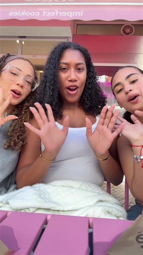 Review: Funky Chunky Cookies