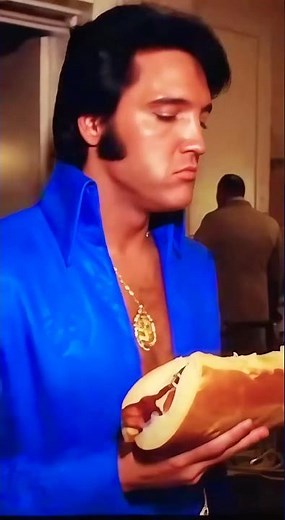 Elvis Presley’s Most Legendary Backstage Snack | The Fool’s Gold Loaf 🥓🥪👑