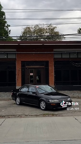 Explore the Classic 90's Toyota Corolla Project Car