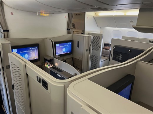 Kuwait Airways Threatens YouTuber, Calls Police On Him, Promises To Sue