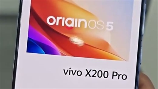 看起来你输入的内容被 URL 编码（Percent-encoding）了。我先帮你解码，然后再回答。