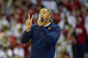 Juwan Howard, Greg Gard explain Michigan-Wisconsin postgame brawl