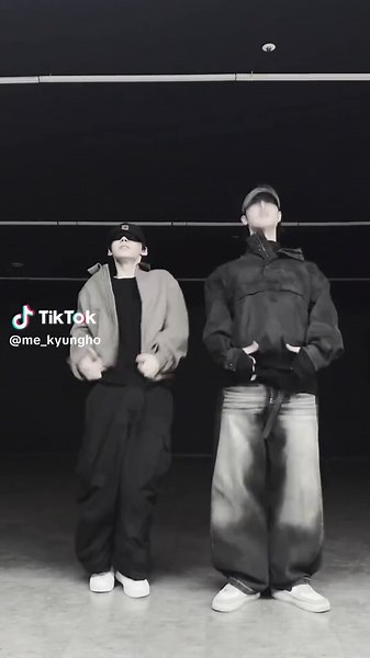 Sticky Dance Tutorial with Jung Kyung Ho