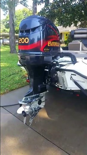Evinrude 200 HP Ficht