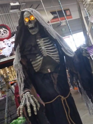 Home Depot Manager Meeting is this week!! Halloween 2021 In Store Display Flashback Animatronic Props #animatronic #halloweenanimatronics #halloween247 #homedepot